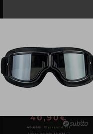 Occhiali da moto neri a specchio