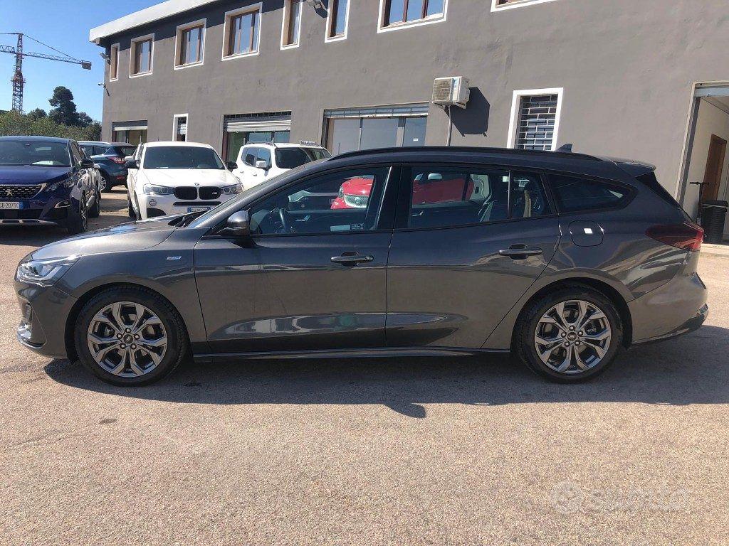 Ford Focus 2023 photo 4