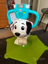 Cagnolino salta e gira