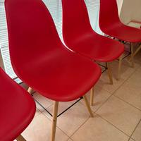 Sedie Rosse con piedi in Legno