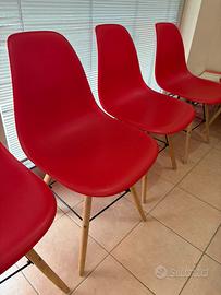 Sedie Rosse con piedi in Legno