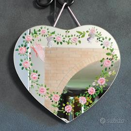 Specchio a forma di cuore