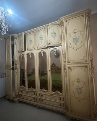 armadio stile veneziano