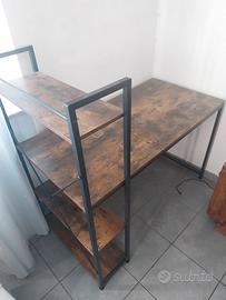 Scrivania / libreria 
