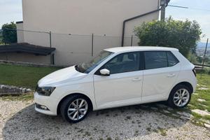 Skoda Fabia Ambition 1.4 TdI Autocarro N1