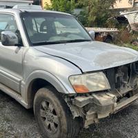 Ricambi Mitsubishi Pajero terza serie V60-70