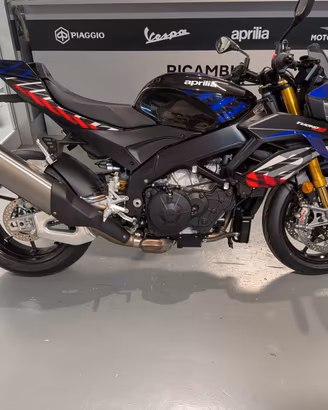 Aprilia Tuono V4 1100 FACTORY