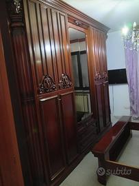 Camera da letto in stile classico