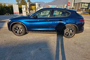 stelvio q4 210cv