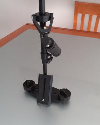 Stabilizzatore Tarion per fotocamera e Videocamera