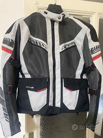 Abbigliamento moto donna