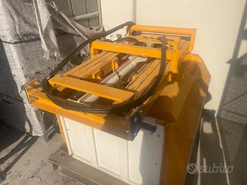 Raccoglitrice smart 1800 spazzola cassone muletto