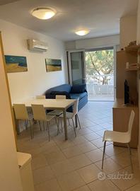 Frontemare/15-29 AGOSTO/2 camere/vista strada/5pax
