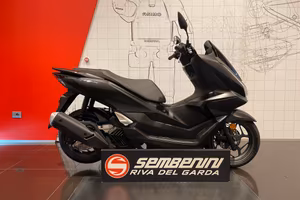 Honda PCX 125 ABS Mat Black