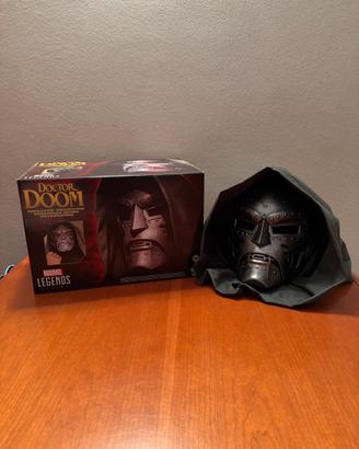 Elmetto Doctor Doom