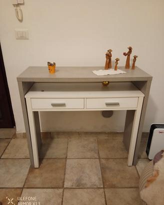 scrivania o complemento d arredo