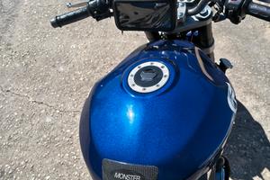 comoda agile pronta per andare in giro