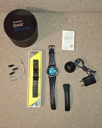 Samsung Gear S3 Frontier Smartwatch GPS IP68