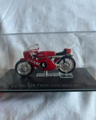Modellino Moto Derbi 125 Twin Angel Nieto 1971