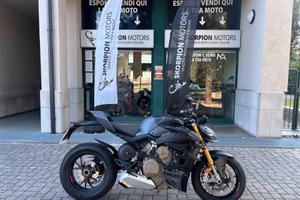 Ducati Streetfighter V4 v4s