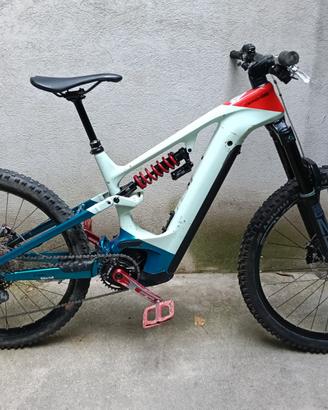 2 e-bike Enduro + 1 Muscolare Enduro (Pacchetto)
