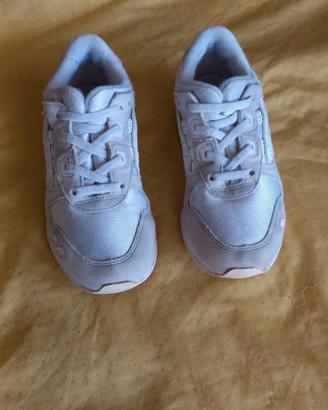 Scarpe da ginnastica ASICS bianche bimbo/a n. 31,5