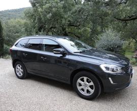 VOLVO XC60-2016 2.0D Euro 6B Automatica 8m Nuova