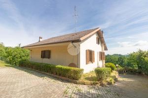 VILLA SINGOLA A MONTAFIA