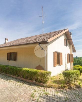 VILLA SINGOLA A MONTAFIA