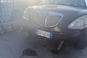Lancia Ypsilon 2007 1.2 incidentata