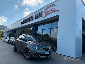 Lancia Ypsilon 1.0 FireFly 5 porte S&S Hybrid Gold