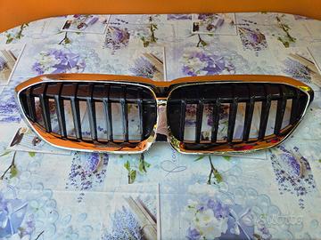 Maschera frontale BMW serie 3 G21 pacchetto M