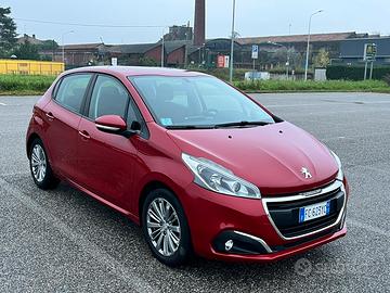 Peugeot 208 berlina 5 porte 2018