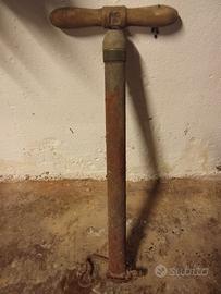 Per auto antica ompa a mano 