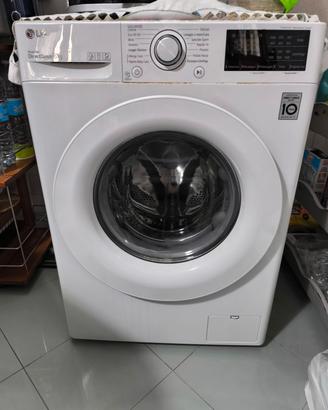 lavatrice Lg 8 kg vapore