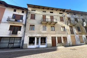 3 LOCALI A ANDORNO MICCA