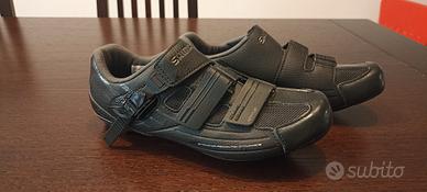 Scarpe con attacchi rapidi bici