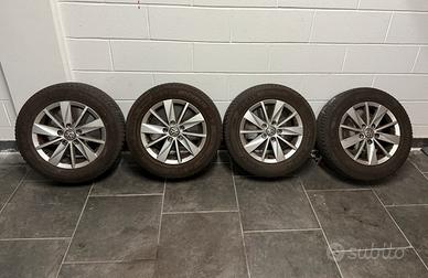 Cerchi con gomme invernali Volkswagen