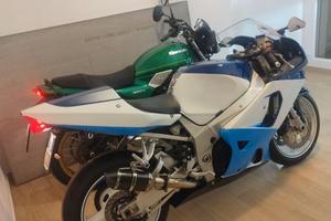 SUZUKI GSX R 750