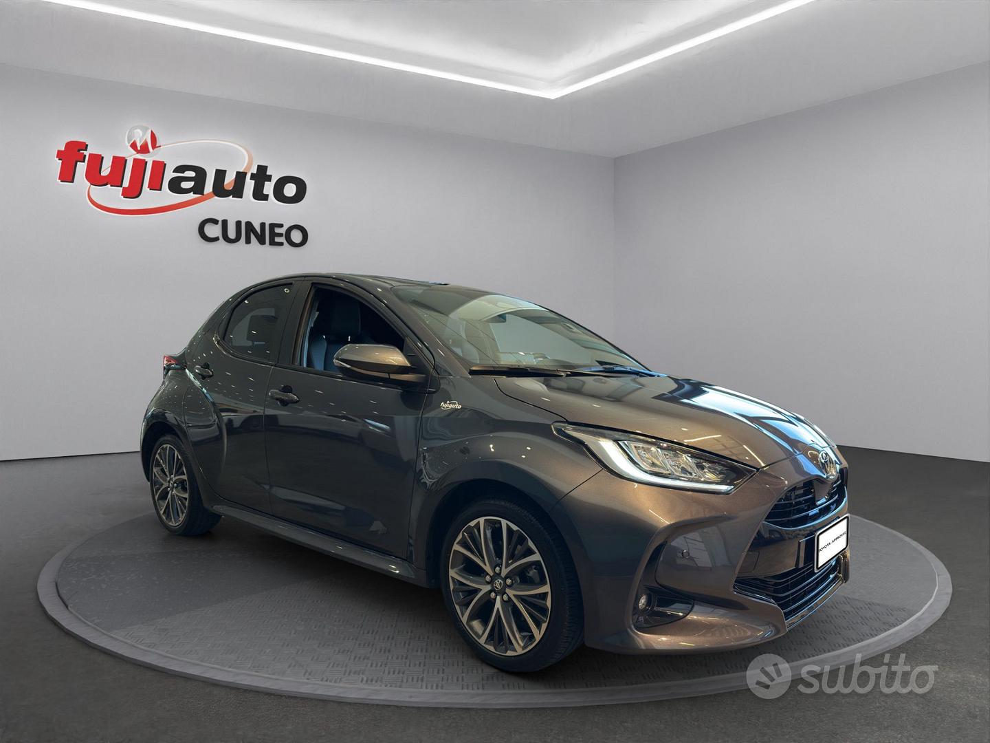 Toyota Yaris 2024 photo 2