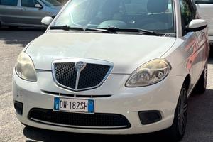 Lancia Y 1.2 8v LS c/airbag