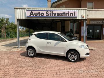 Lancia Ypsilon 0.9 TwinAir 85 CV 5 porte Metano Ec