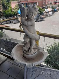 Fontana a pavimento in pietra ricostruita h145