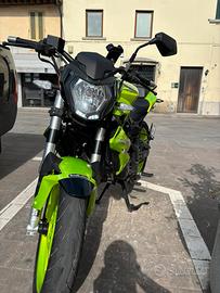 Moto 125 BENELLI BN
