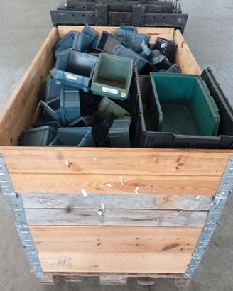 Contenitori in plastica misure miste