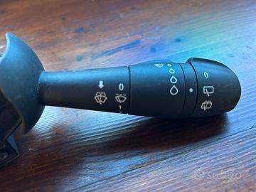 Comando tergicristalli renault