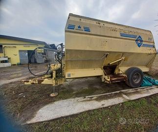 Carro miscelatore sgariboldi usato