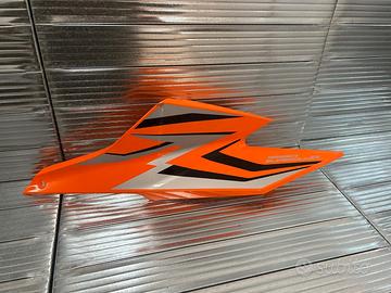 Convogliatore destro per radiatore KTM 1290 Super 