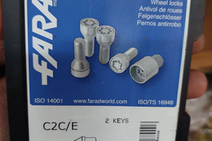 Bulloni antifurto FARAD C2C/E Nuovi