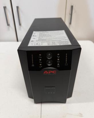 APC Smart-UPS 1000 VA 670 W